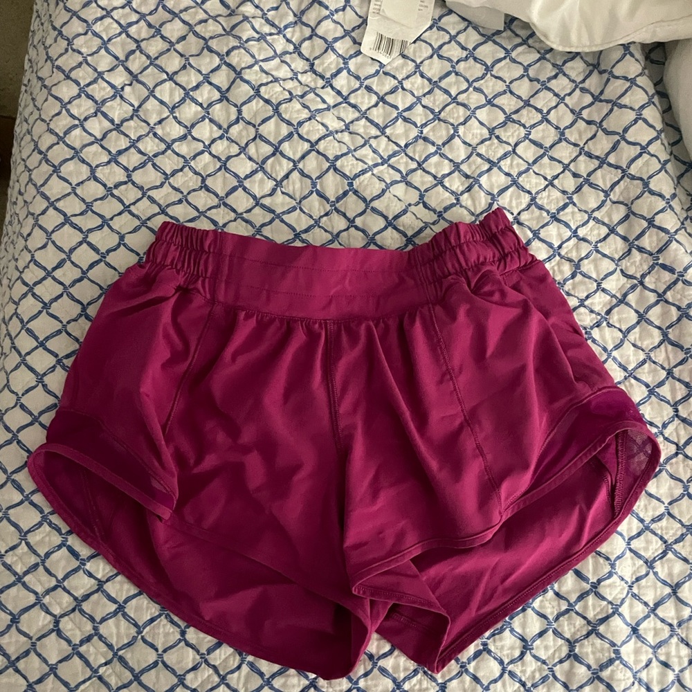 Pink Hotty Hot Low-Rise Lined Short 2.5 inch. In great condition!!